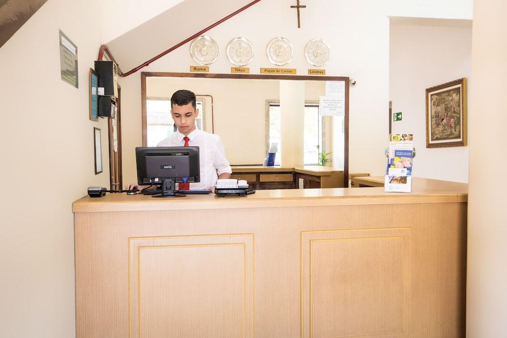 Hotel Euro Suite Pocos De Caldas By Nacional Inn Ngoại thất bức ảnh