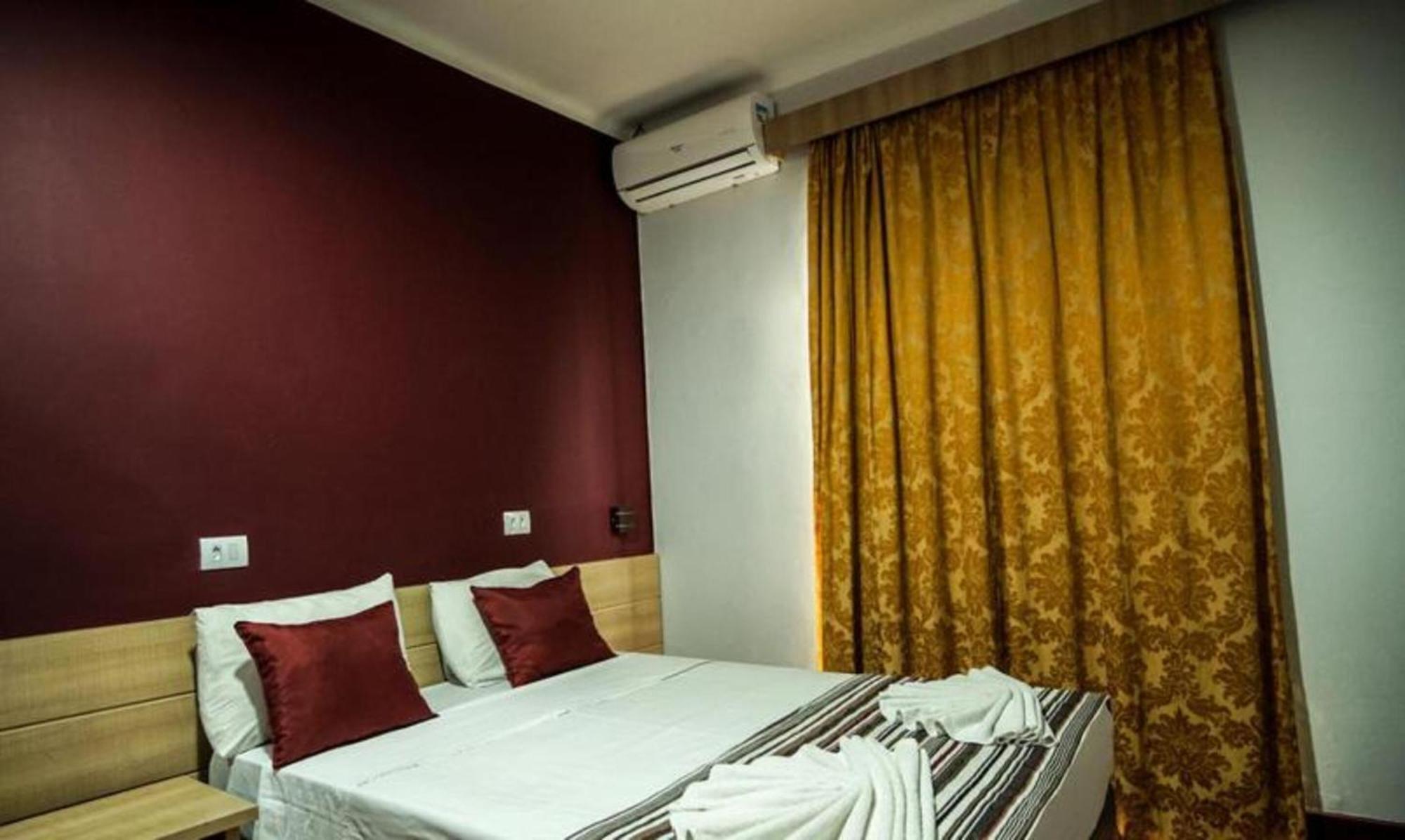 Hotel Euro Suite Pocos De Caldas By Nacional Inn Ngoại thất bức ảnh