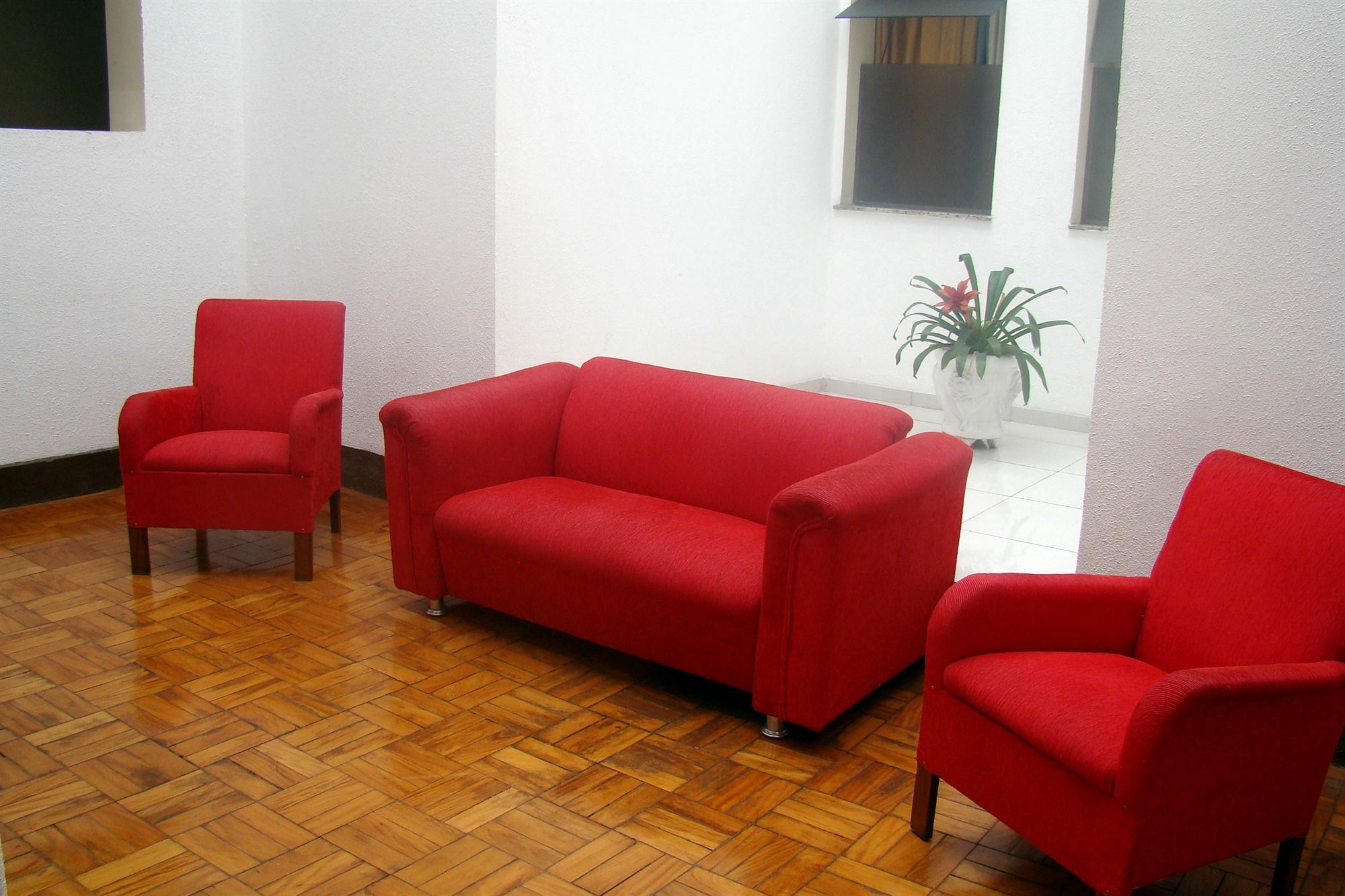 Hotel Euro Suite Pocos De Caldas By Nacional Inn Ngoại thất bức ảnh